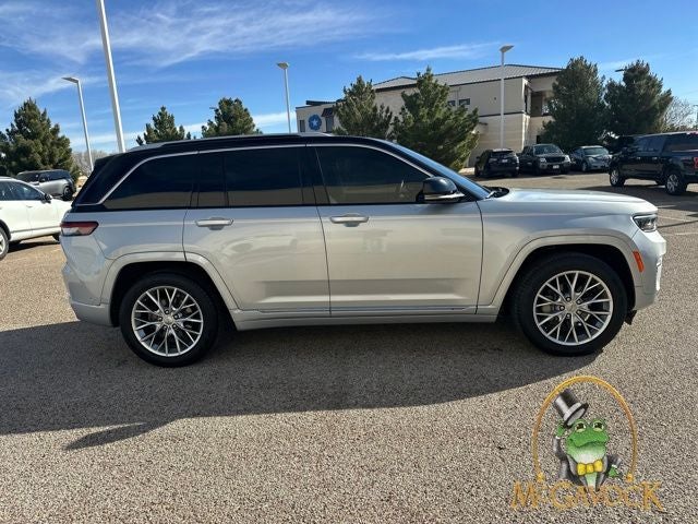 2023 Jeep Grand Cherokee Summit