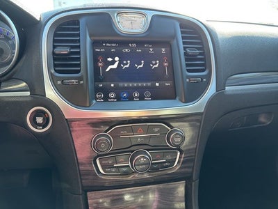 2021 Chrysler 300 Touring