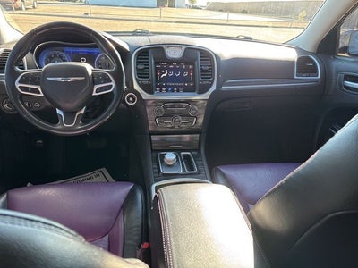 2021 Chrysler 300 Touring