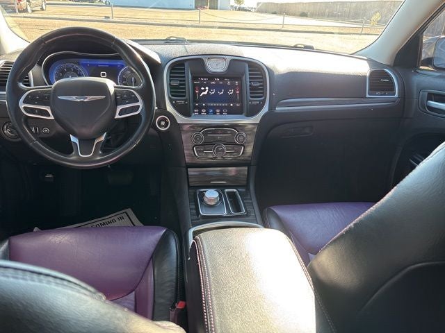 2021 Chrysler 300 Touring