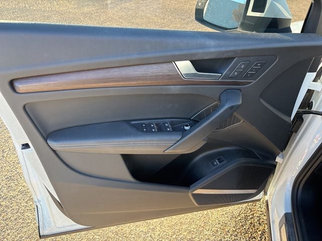 2024 Audi Q5 45 S line Premium quattro